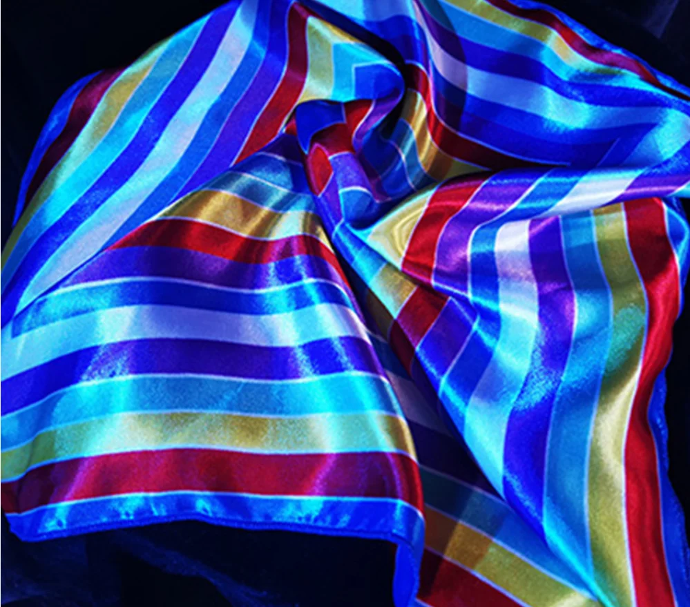 2023 New Arrival Mysterious Scarf Magic Tricks Silk Magic Funny Stage Street Close Up Props Illusions