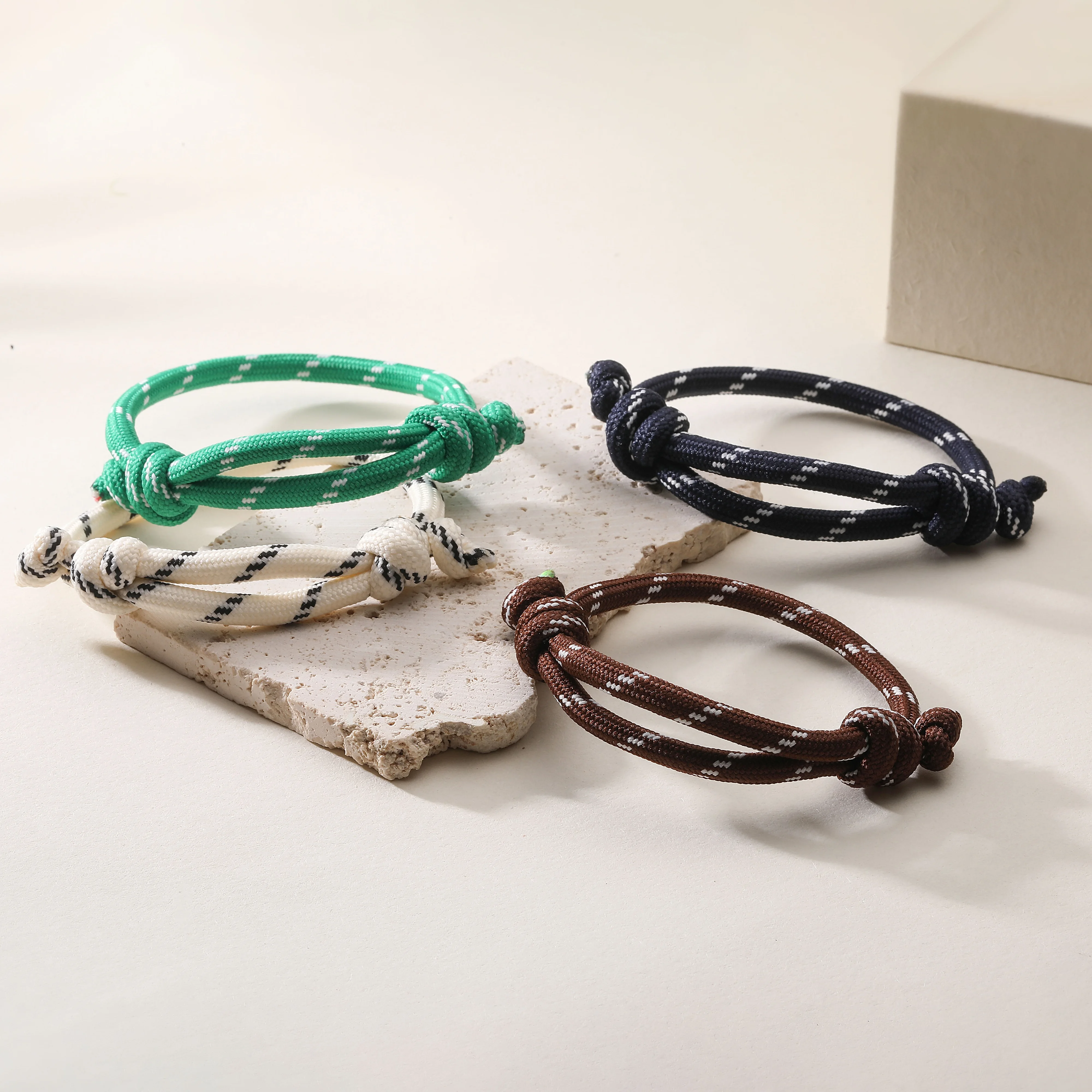 HECHENG,Minimalist Two-Tone Braided Drawstring Adjustable Cotton Bracelet Unisex Jewelry Making Accessory 1-Piece