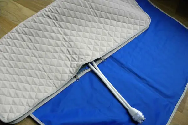 Unique Dog Cooling Mat Provides A Place For Your Pet To Warm Up Or Cool Down