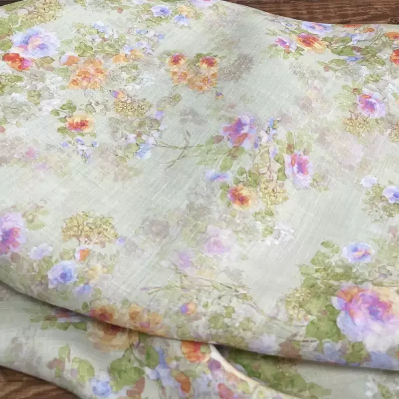 

100% ramie fabric with floral patterns printed on it, used for making high-end clothing and DIY sewing fabrics