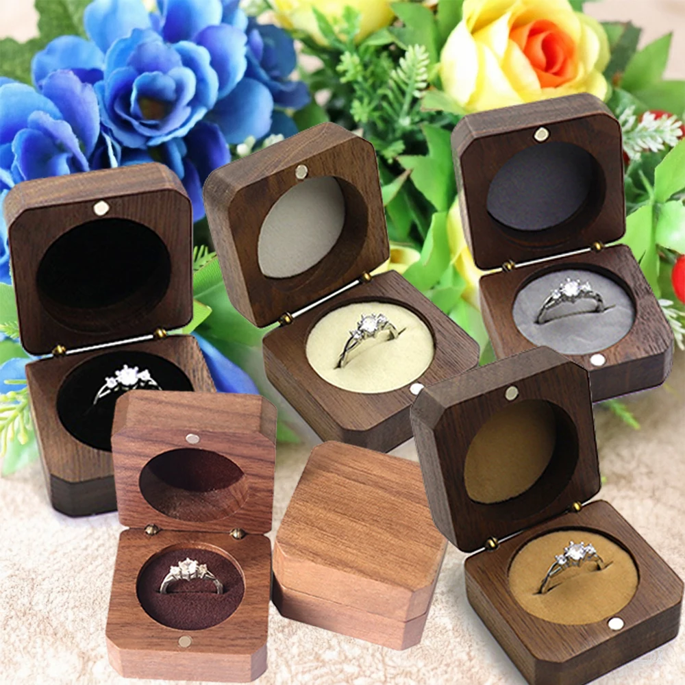 

Exquisite Solid Wood Engagement Ring Box Woman Go Out Portable Jewelry Storage Box Accessory Shop Counter Ear Stud Display Tool