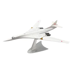 Échelle 1:200 Russe Tupolev Tu160 Tu-160 Blackjack Bomber Strategic Diecast Metal Avion Modèle Enfants Jouet Cadeau