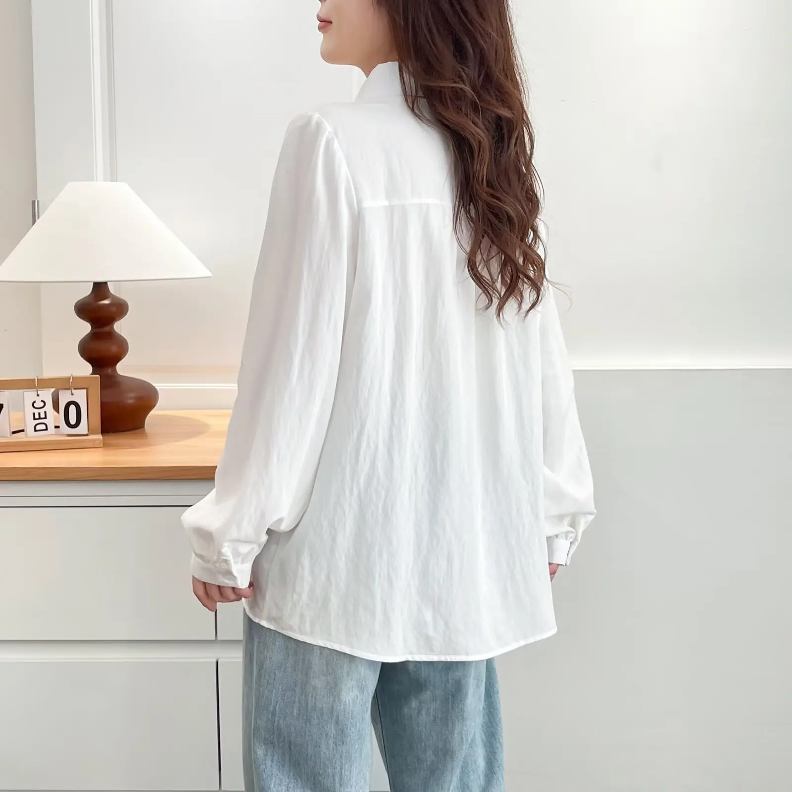 XXXXL بلوزات نسائية مقاس كبير للخريف نمط جديد بسيط من الدانتيل قميص بأكمام طويلة 8093