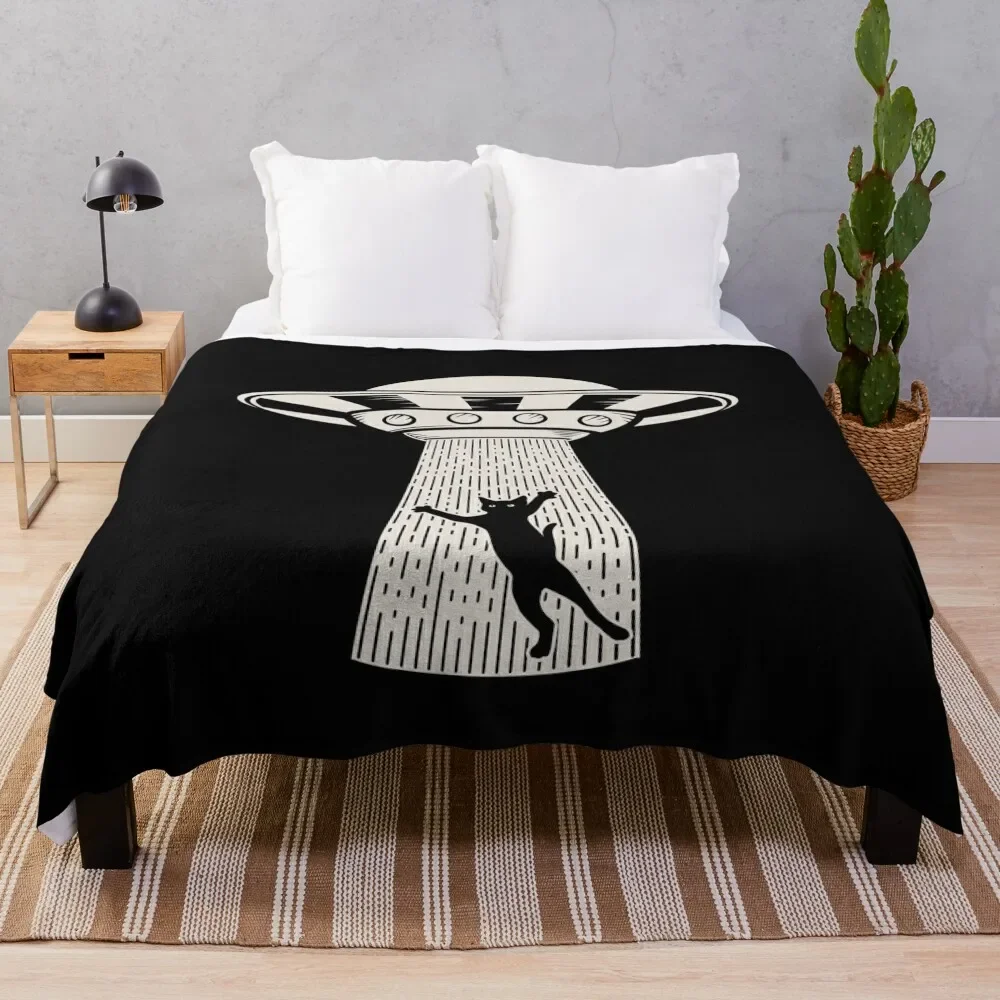 

Cat and UFO Throw Blanket Warm warm winter Blankets