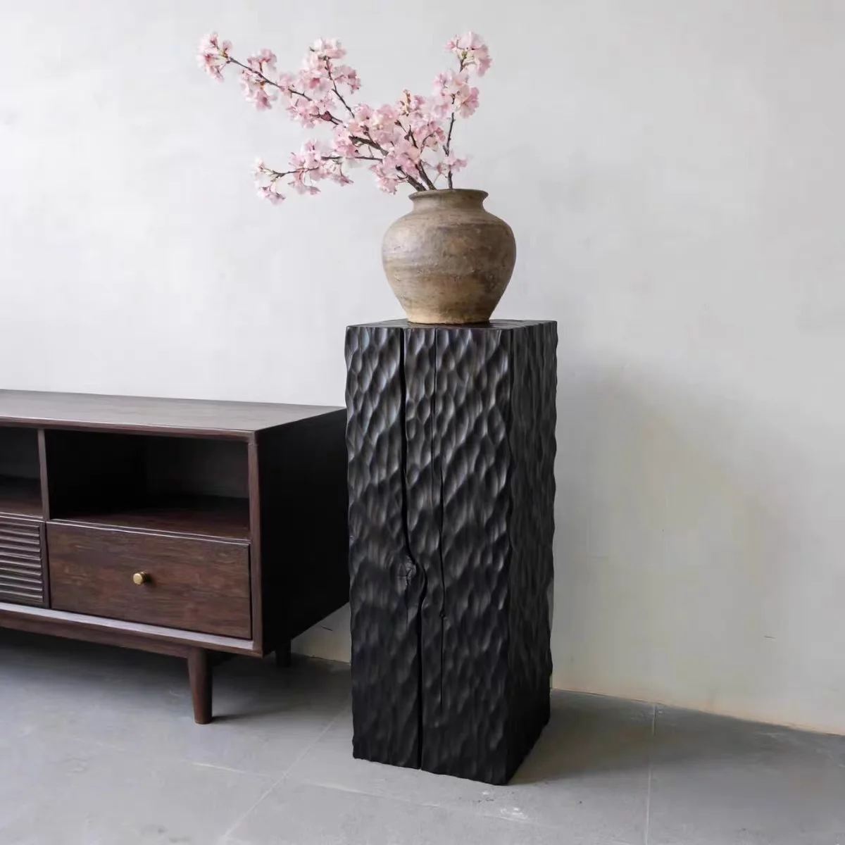 Factory black all solid wood water corrugated wooden pier hotel bed and breakfast stump wood pile bedside table flower stand bas