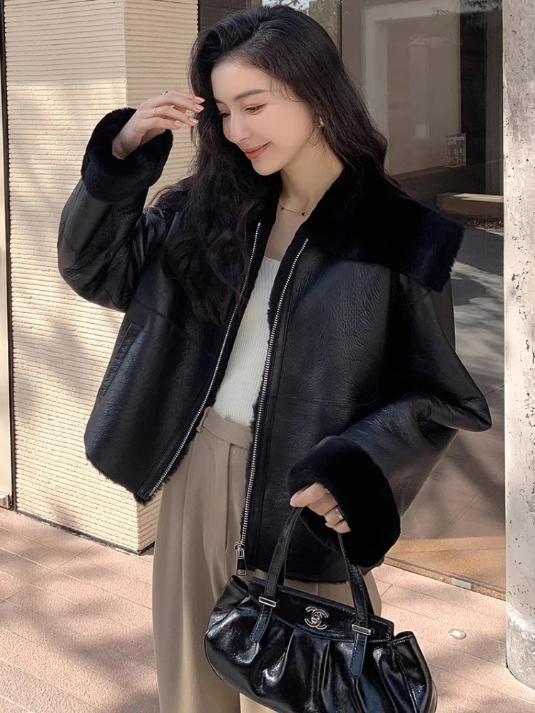High-end Luxury Merino Sheep Fur Winter Jackets for Women High-end Simple Navy Neck Design Short Genuine Leather Lambswool Coat