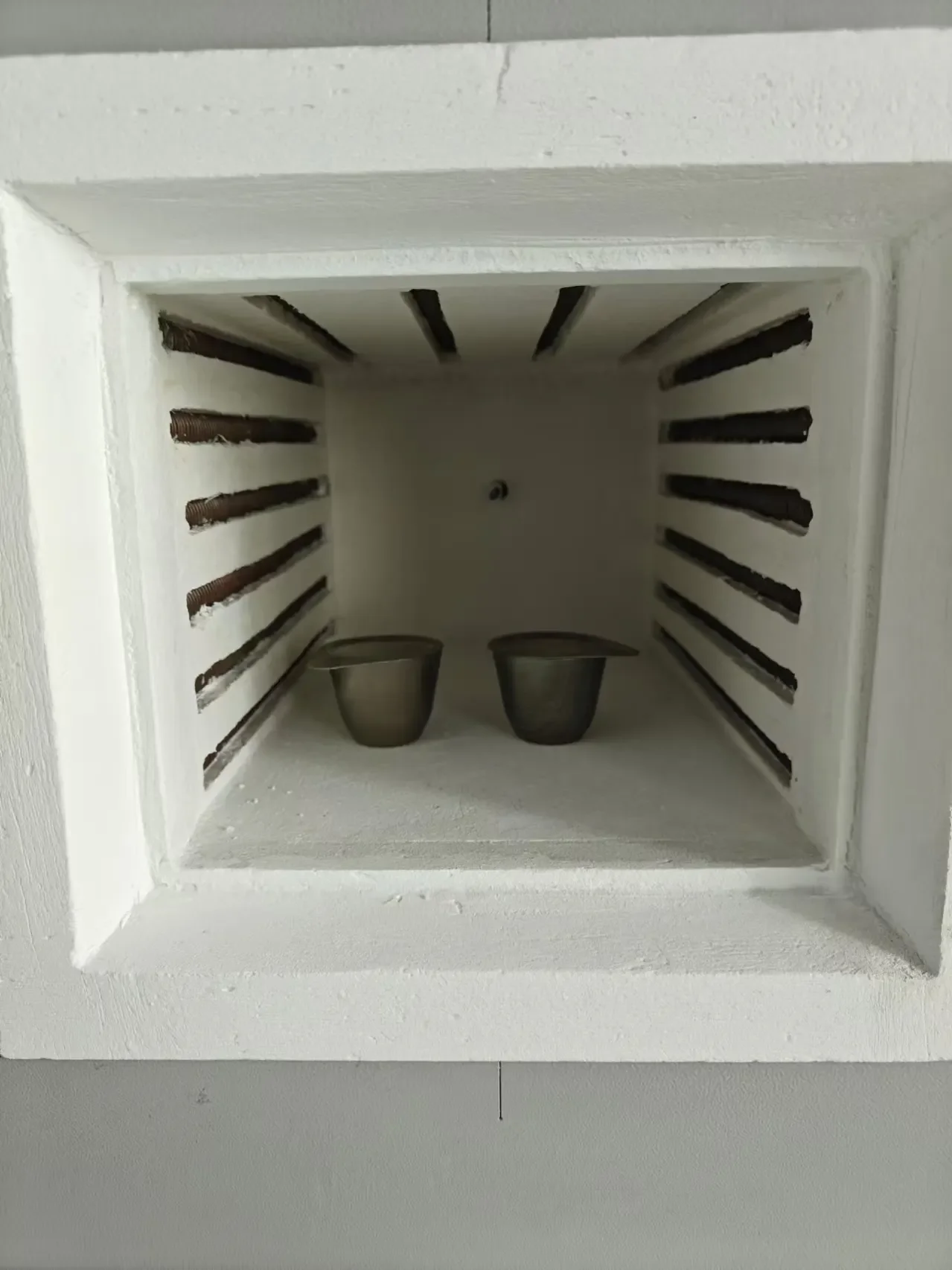 PID Control 30 Progra  mmed Segments 1000℃-1200℃ Resistance Wire Heating Electric Muffle Furnace Box Type Furnace For Lab Use