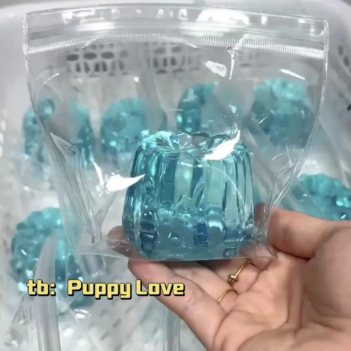 Postres de hielo transparentes azules, pudín Ultra suave, alivio del estrés, juguetes de ventilación, comida y juego creativos, juguetes para apretar de rebote lento TPR