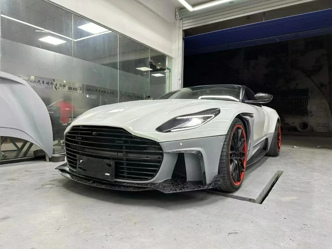 

Race-Proven FORAston Martin DB11 MSY-Style Body Kit Dry Carbon Fiber Front Rear Bumper Fenders Hood