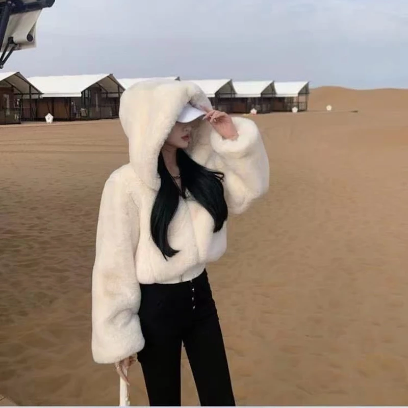 الخريف والشتاء جديد الأوروبية والأمريكية قصيرة عالية الخصر Ins رقيق معطف المرأة معطف قصير فتاة ساخنة تخفيض العمر