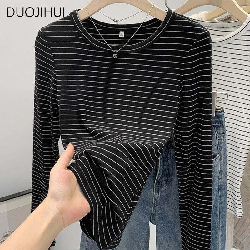 DUOJIHUI Autumn Classic Striped Loose Long Sleeve Women T-shirts New Contrast Color Basic O-neck Fashion Simple Female T-shirts