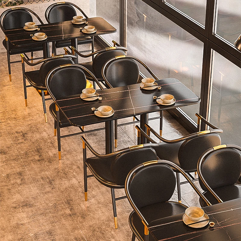 Custom.High الجودة مجموعة اثاث تجاري ستيك مطعم مخصص أريكة جلدية كشك دائم سهلة التنظيف طاولة طعام و