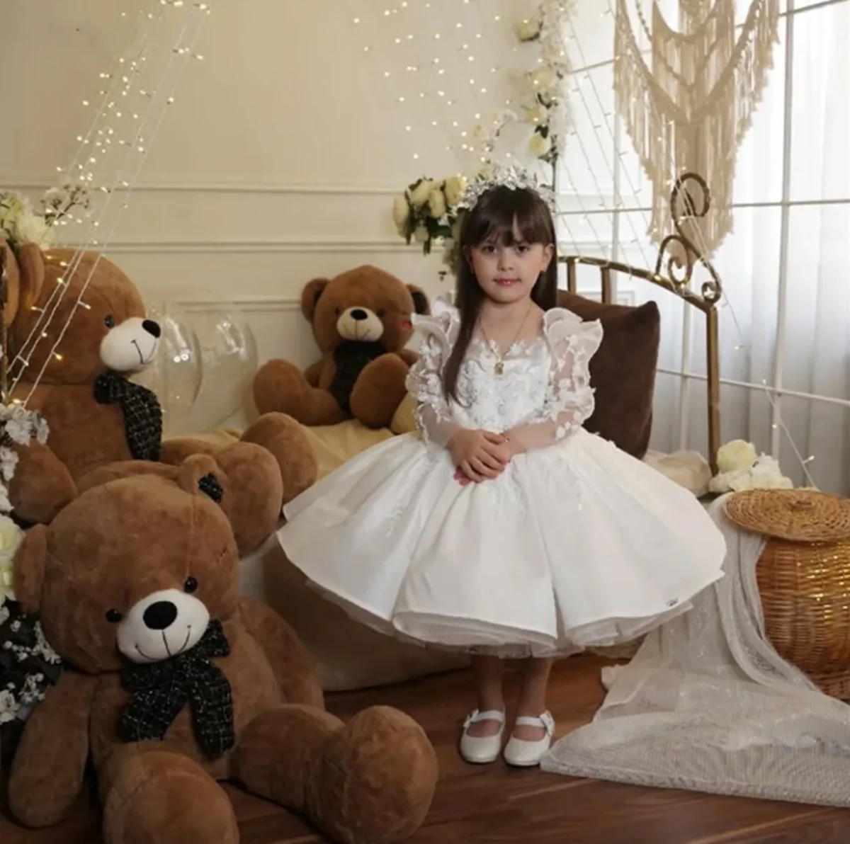 Lvory Tulle Girl Flowers Dresses Appliques O Neck Puff Short Sleeves A Line Birthday Party Dress Princess Kid Customized