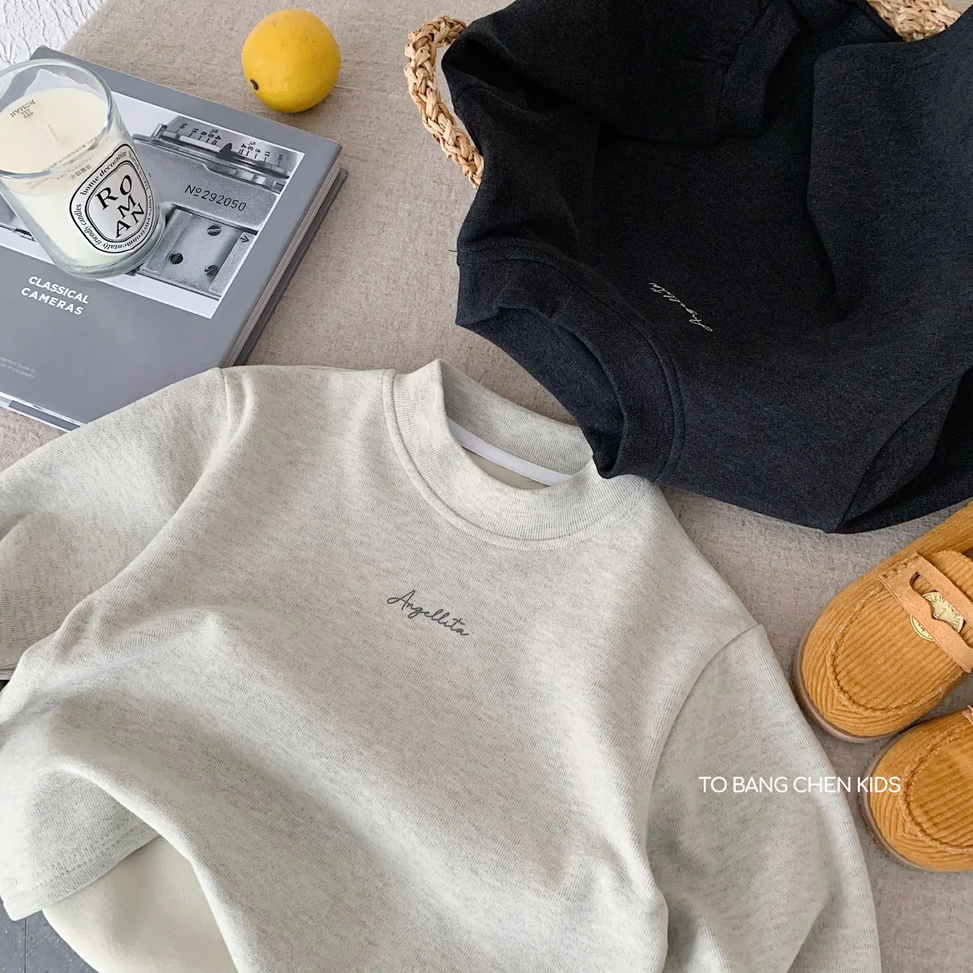 

2025 Winter Kids Baby Boys Tops Simple Letter Print Thick Warm Toddler Boys Undershirt Korean Casual Children 1-8Y Girls Shirt