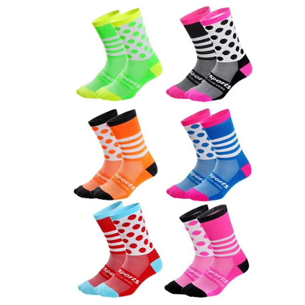 

1 Pair Asymmetric Pattern Cycling Socks Breathable Deodorant Sports Socks Wear Resistant Sweat-absorbent Mid Tank Sports Socks