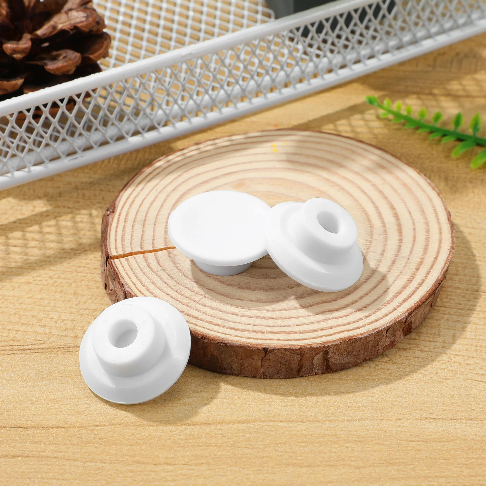 3pcs Freezer Drain Hole Plug Rubber Stopper for Chest Refrigerators Leak Proof Replacement Kitchen Bar Accessories