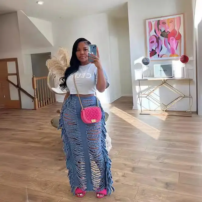 

Женская джинсовая юбка с разрезом и бахромой, средняя талия, из полиэфирного волокна, повседневная, летняя, 2024