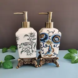 Ceramic Ceramic Soap Dispenser European Style Vintage Shampoo Bottles Shampoo with Flower Pattern Refillable Lotion Pump Bottle