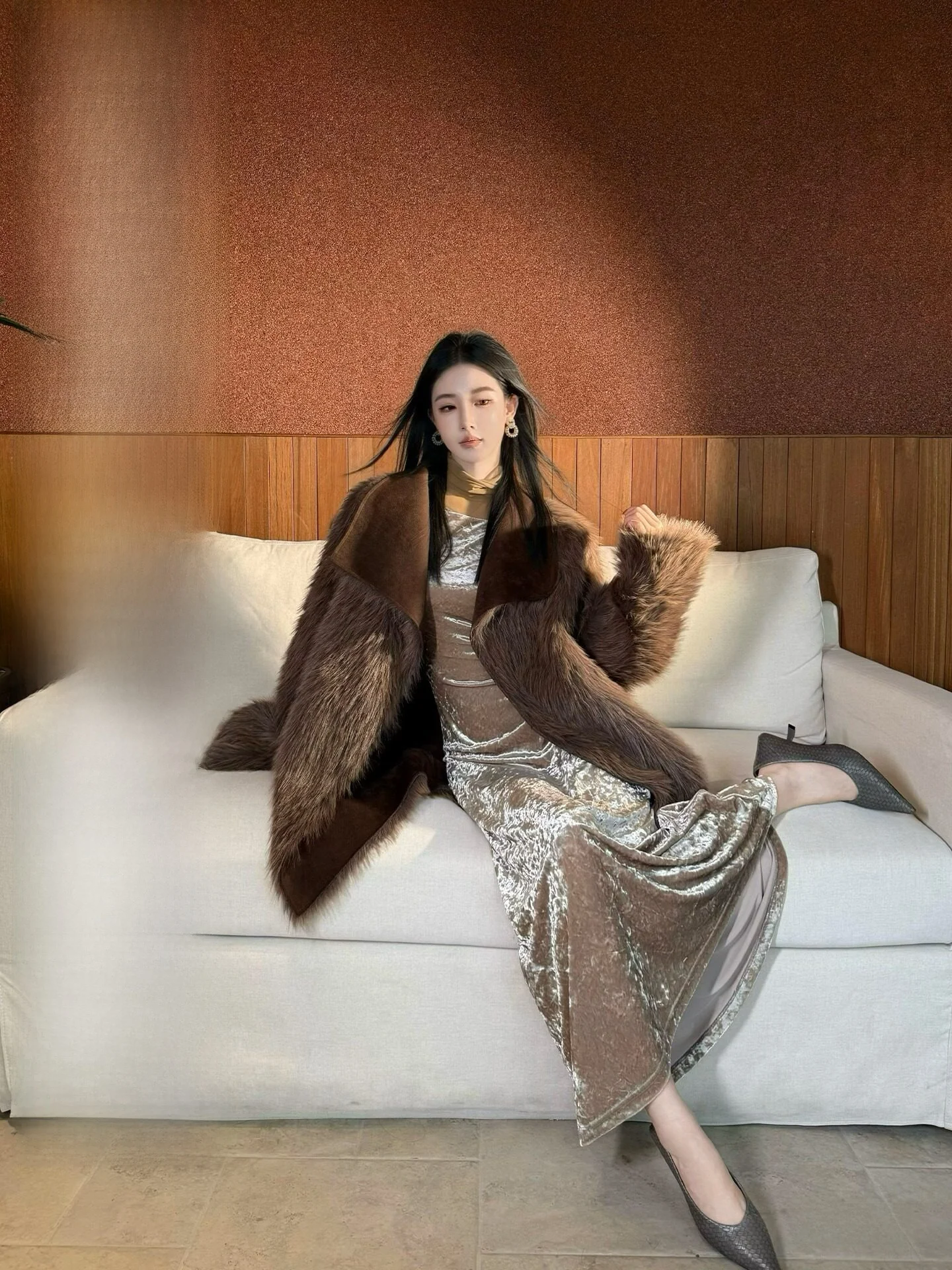 

Alin Double-Sided Wear Leather Fur Inteated ort Coat Women's Winter Outerwear Commute Sle Loose Fit Polyester Fiber