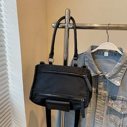 New Fashionable Large Capacity Single Shoulder Bag 2025 Casual Commuting Versatile High Quality Underarm Women's Crossbody Bag