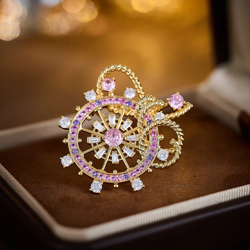 Fashion Retro Light Luxury Personality Creative Ship Rudder Brooch Copper Inlaid Zircon High-end Elegant Coat Brooch Pin Accesso