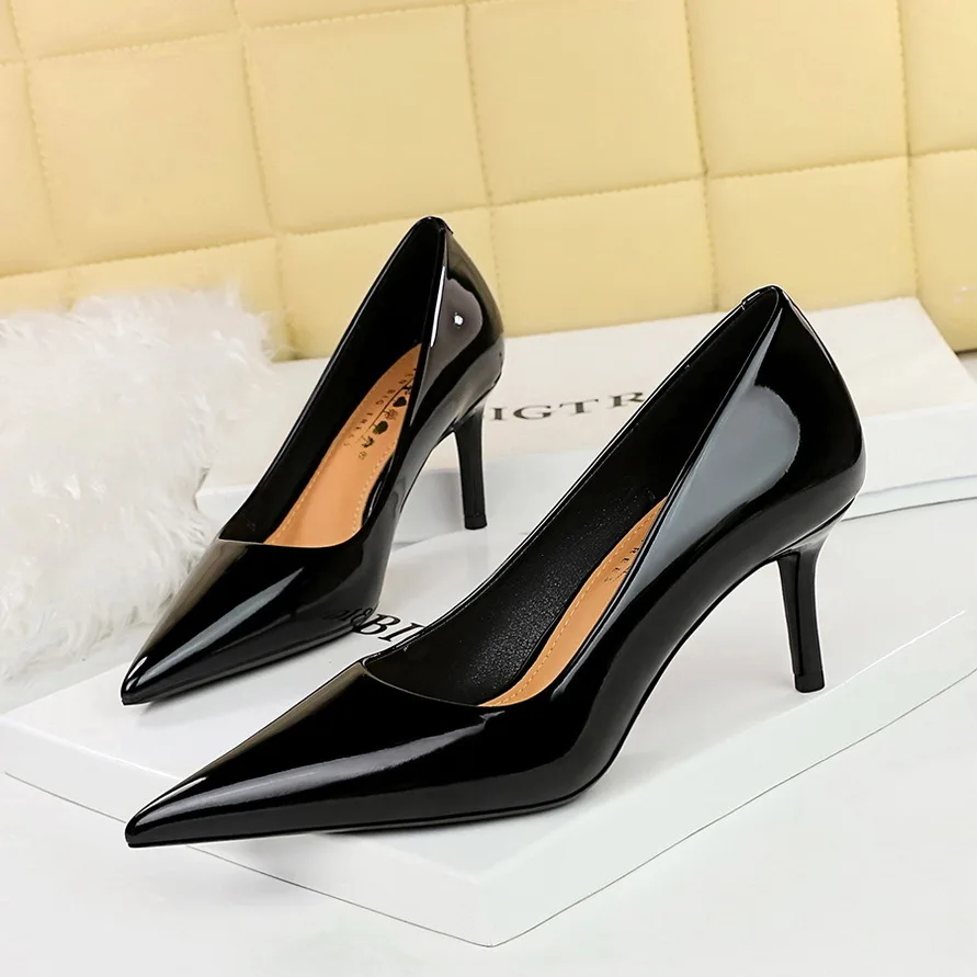 

Style Fashionable And Minimalist Glossy Patent Leather Women's Shoes Thin Shallow Mouth Pointed Slimming High Heels Women Pumps