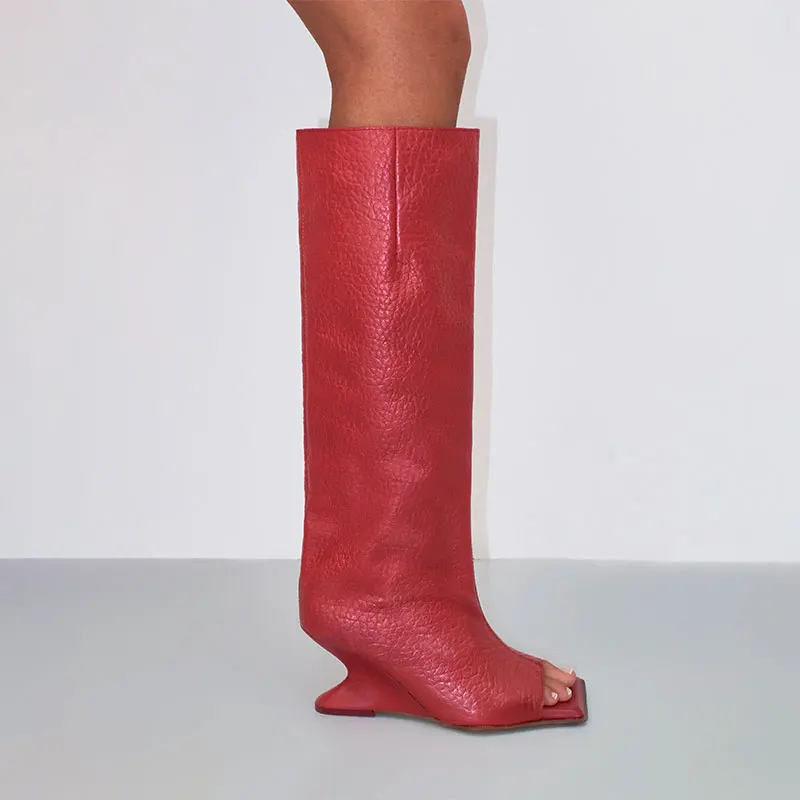 Women's Black Peep-Toe Knee-High Boots Textured Leather Finish Fashionable Open-Toe Design for Modern Streetwear Casual Elegance