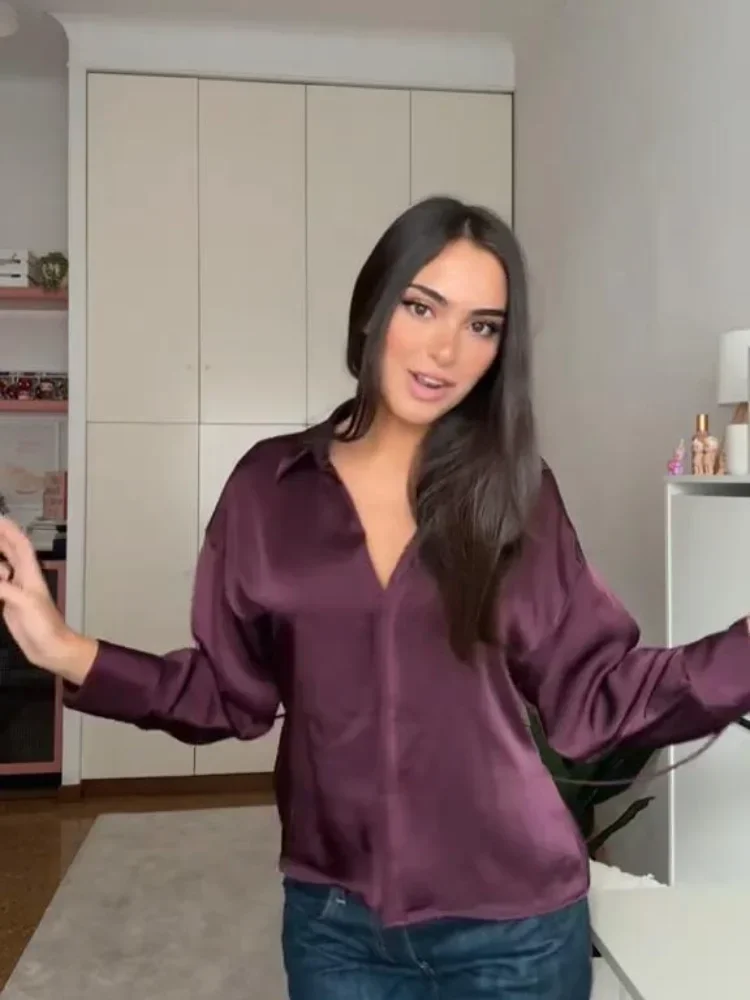 シックなレースアップレディースシャツ、無地の襟付き、シングルブレスト、フルスリーブ、シングルブレストブラウス、2025年秋トレンド、新作レディーストップス