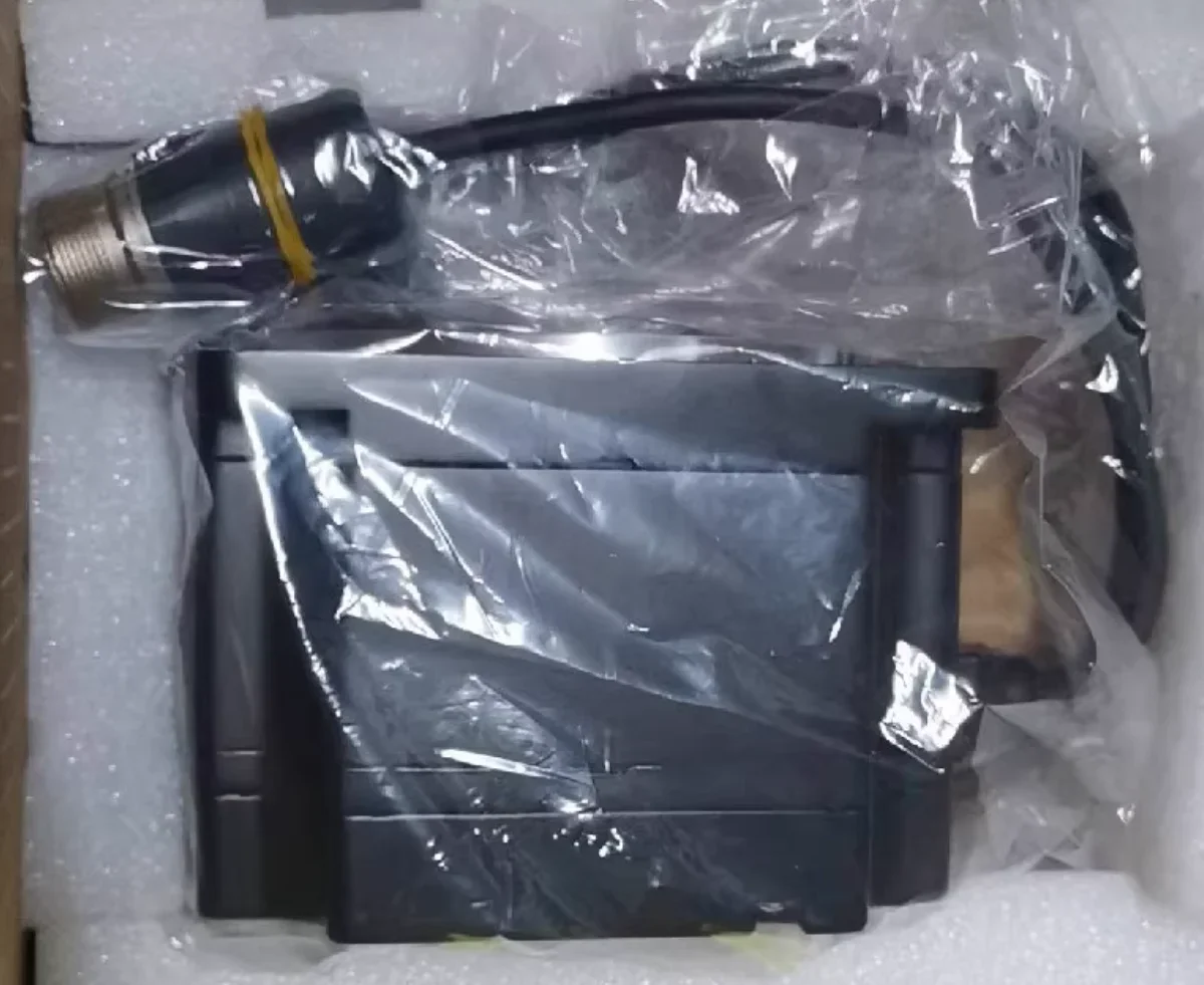 

SGMPH-08AAE41D Brand new Servo Motor Fast shipping，In Stock，SGMPH 08AAE41D