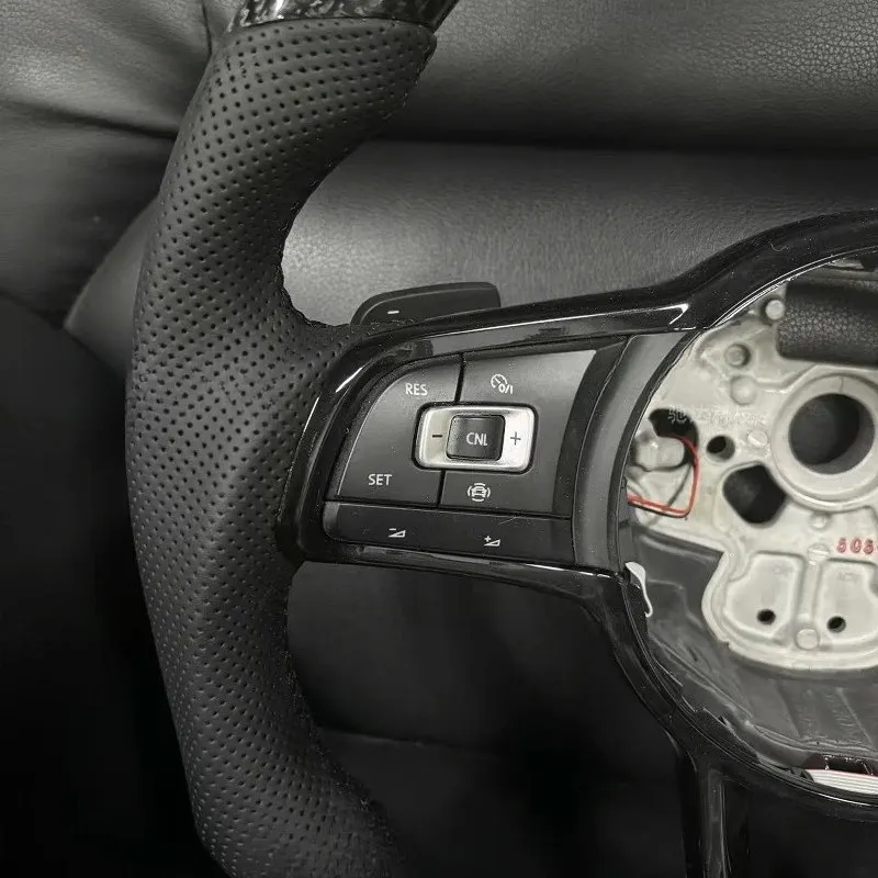 Suitable for 7.5 7 MK7.5 MK7 GTI R GTD GTE Polo GTI All Series Models Customized LED Carbon Fiber Steering Wheel