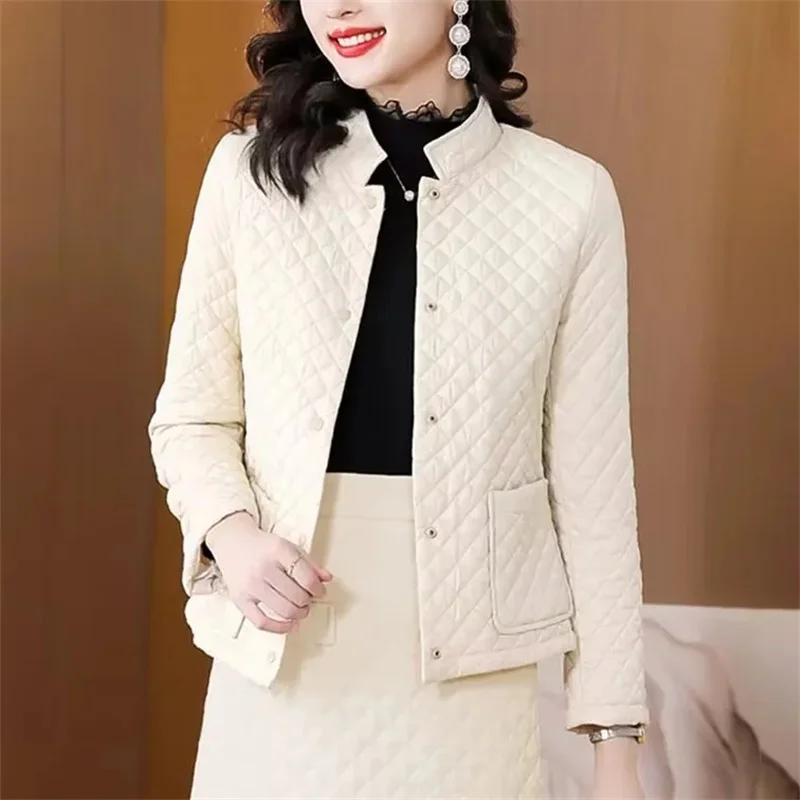2025 Autumn Winter Lightweight Cotton-padded Clothes Jacket Women's Short Parkas Diamond Lattice Outerwear Streetwear Overcoat