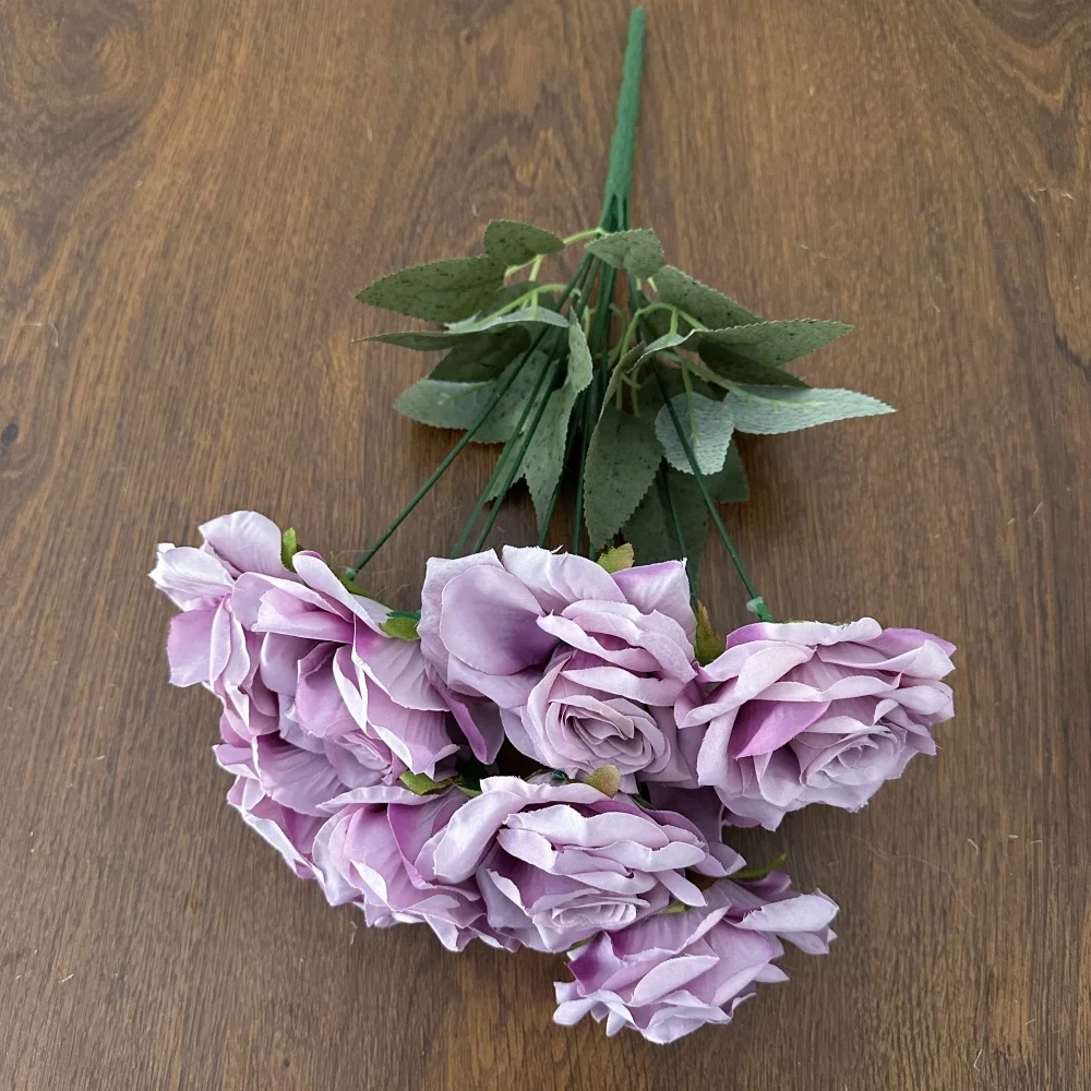 Lebensechte 9 Köpfe Seidenrosen Künstliche Blume Rosa Lila Gefälschte Blumenstrauß Rose Für Zuhause Hochzeit Dekor Valentinstag Party Desktop – Detail 8