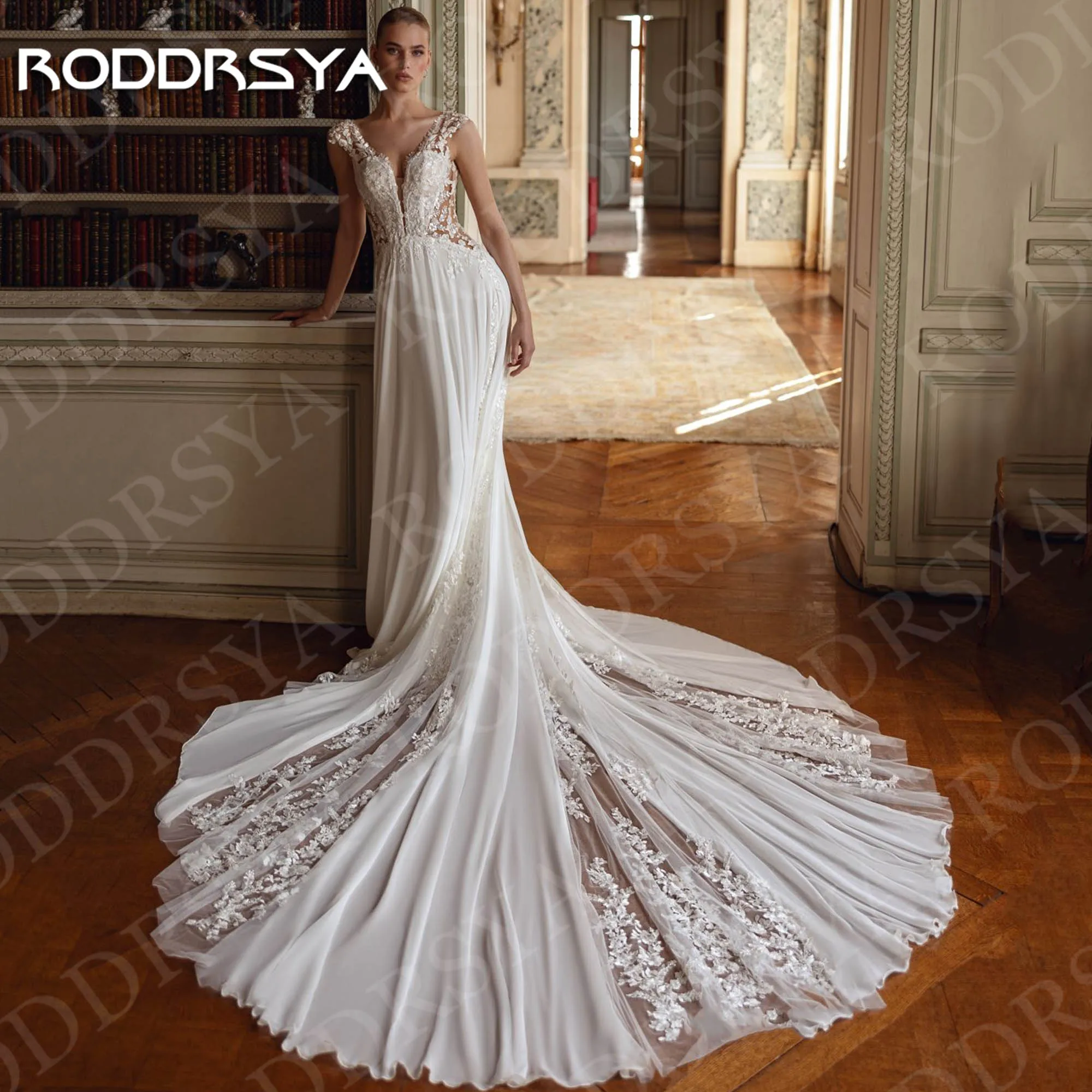 RODDRSYA Abiti da sposa Scollo a V Manica ad aletta Abiti da sposa personalizzati Abito da sposa in chiffon di pizzo bohemien A Line Donna Abiti da sposa V collo Cap manica abiti da sposa personalizzati Bohemian pizzo