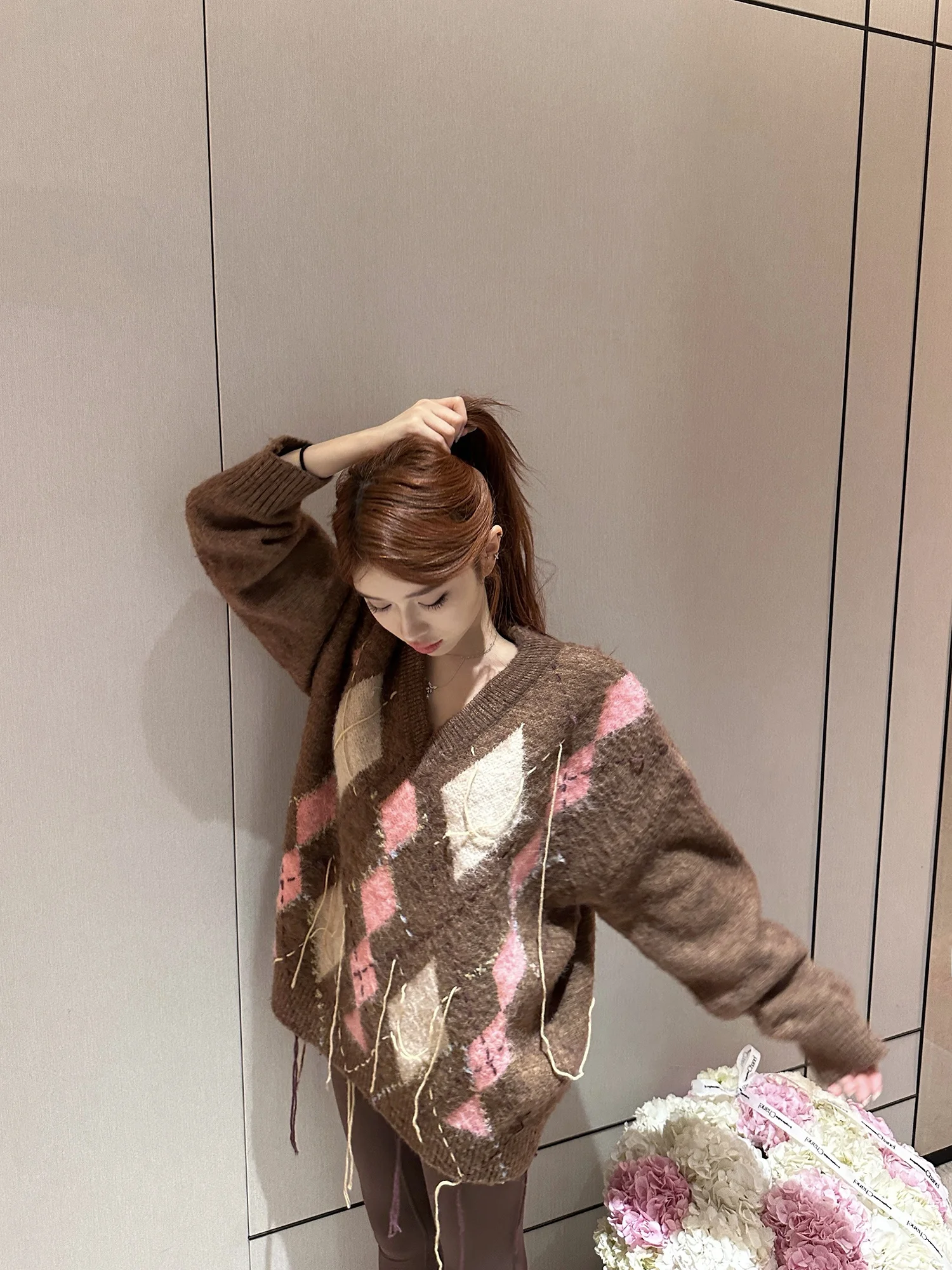 

FORNIYOYO Ultrine Merino Wool Knitted Sweater Women's Color Blo Warm Winter Diamond Pattern Embroidery V-ne Loose Fit