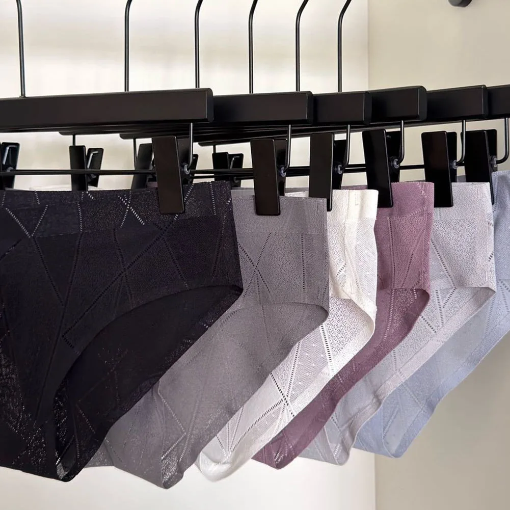 

Men Thin Ice Silk Geometric Jacquard Lace Briefs Sissy 3D Bulge Pouch Very Hot Lingerie Solid Underwear Unisex Panties Calcinha