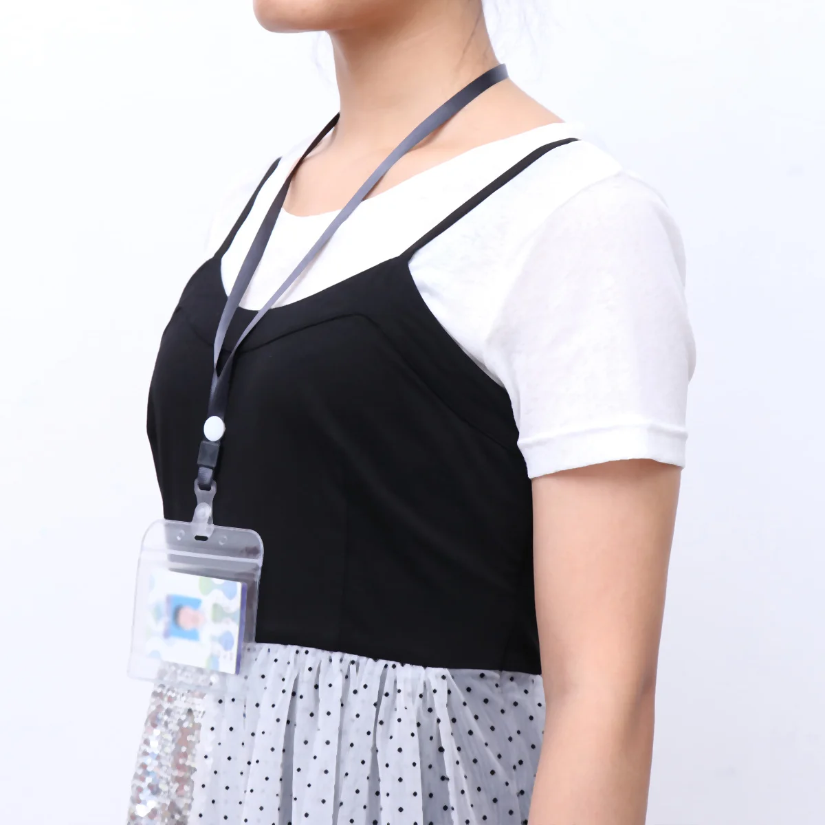 20 szt. Przezroczystych etui na identyfikatory z smyczą, do użytku na konferencjach, wystawach, w biurach, dla studentów i pracowników, czarne.