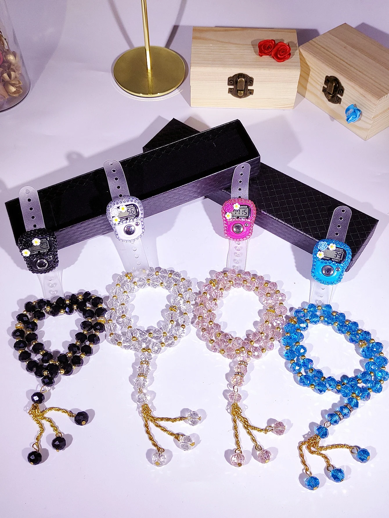 

Sparkling Rhinestone Beaded Bracelet with Finger Counter, Crystal Flower Gift Set for Women, Elegant Gift Box forPrayer Exercise