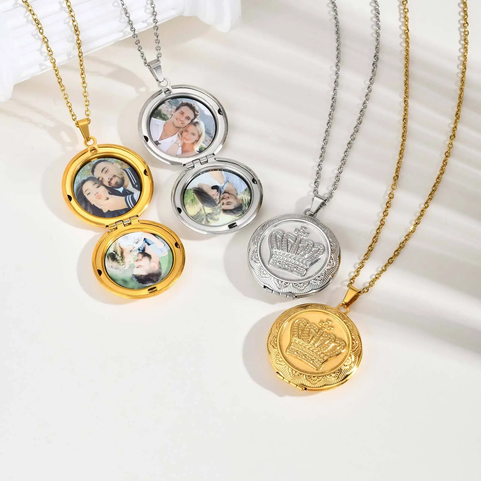 Personalized Photo Necklaces, Stainless Steel Crown Custom Memory Keepsake Picture Hold Pendant Necklace for Women