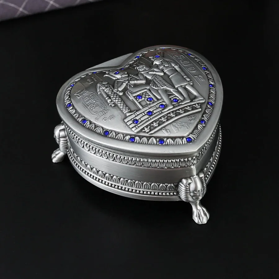 Ancient Egyptian Style Metal Jewelry Box Vintage Heart-Shaped Small Storage Box Suitable for Birthday Wedding