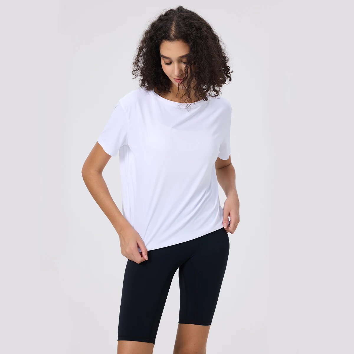 

Woman Summer Sportswear Yoga T-shirt Suit for Fitness Sports Top Activewear Quick Drying Running Sleeve Tee Gym Pilates Clothes