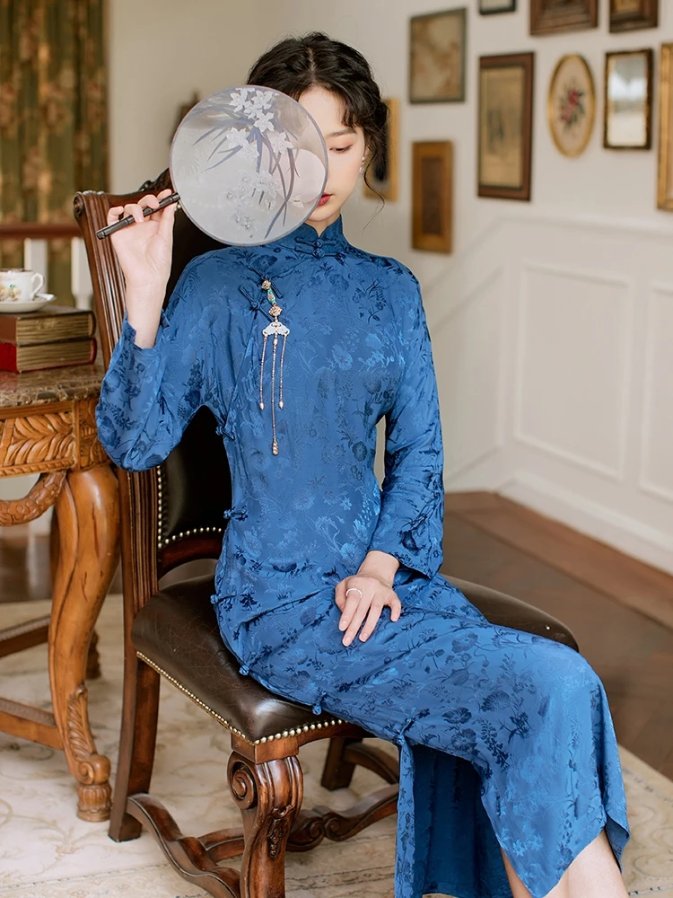 

Молодежное платье с длинным рукавом для повседневной носки, синее, улучшенная версия, весна-осень, с цветочным узором, в стиле ретро, с низким разрезом