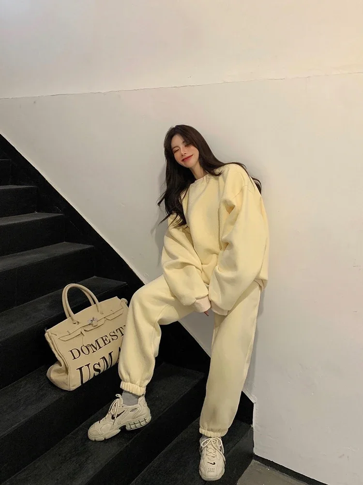 Winter Plus Velvet Tracksuit Women New Fashion Casual Two Piece Sets Woman Korean Loose Sweatshirts and Sweatpants