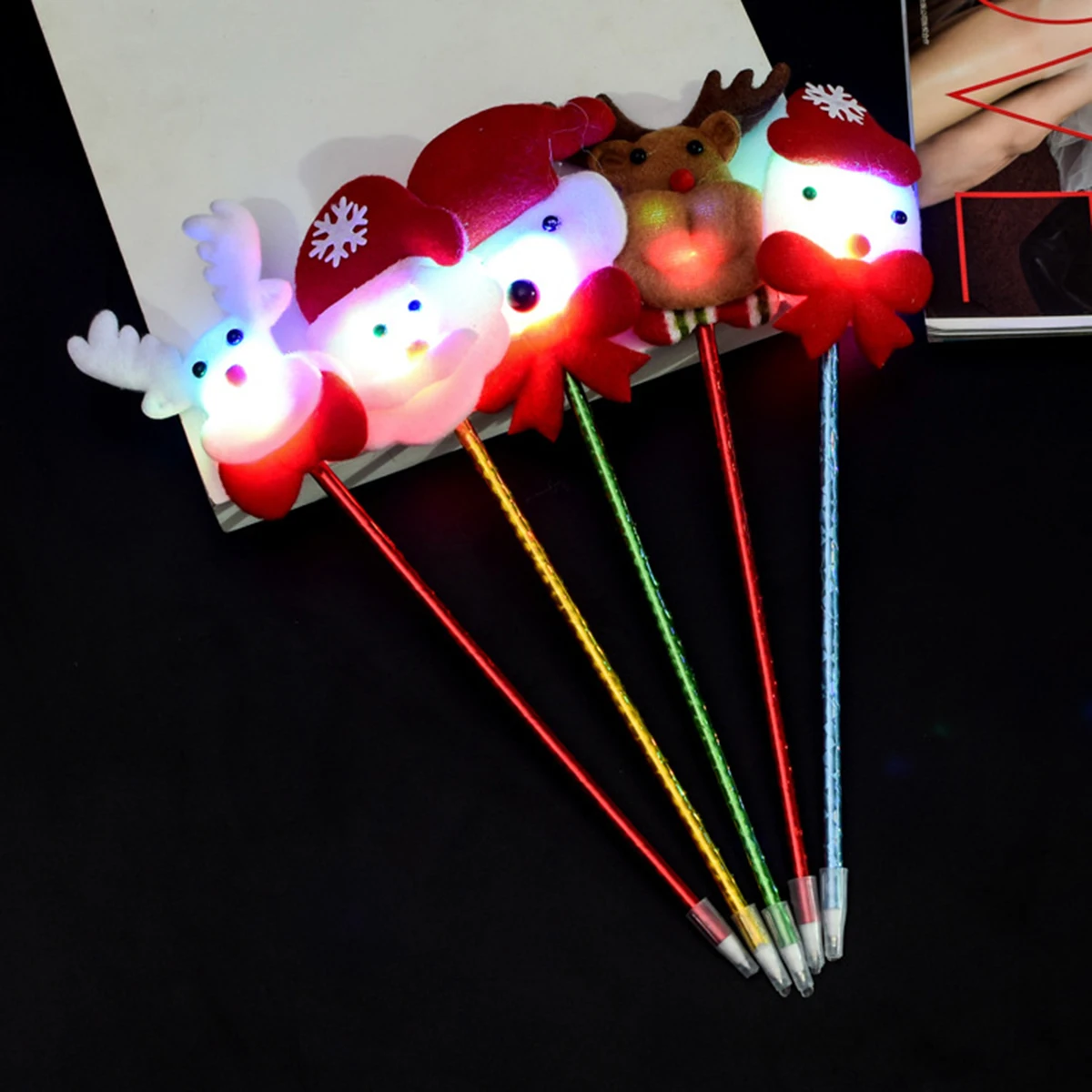 

5PCS LED Christmas Style Luminous Pens Party Prop for Christmas Festival (Random Color and Style)