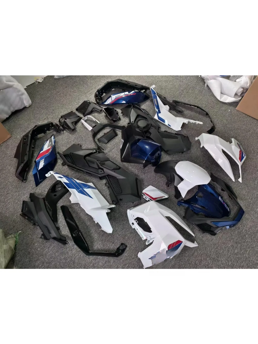 ABS Plastic Fairing Kit Wholesale for X-ADV750 2025 Motorcycle Fairing Kit 2