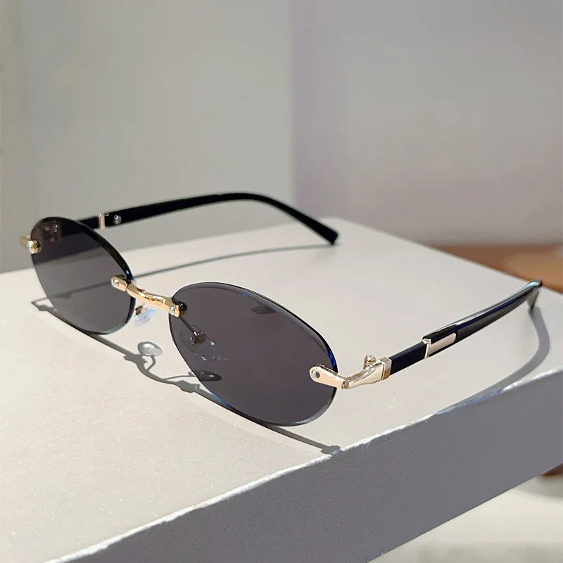 Personalisierte ovale Sonnenbrille im Retro-Stil für Damen und Herren, hochwertige Metall-Sonnenbrille, luxuriöse rahmenlose Sonnenbrille für Reisen, UV400-Sonnenbrille – Detail 9