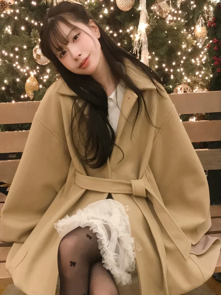 

Ретро-шик: Женское шерстяное пальто с поясом, омолаживающее, в стиле Aosphere, модное, для повседневной носки, однотонное