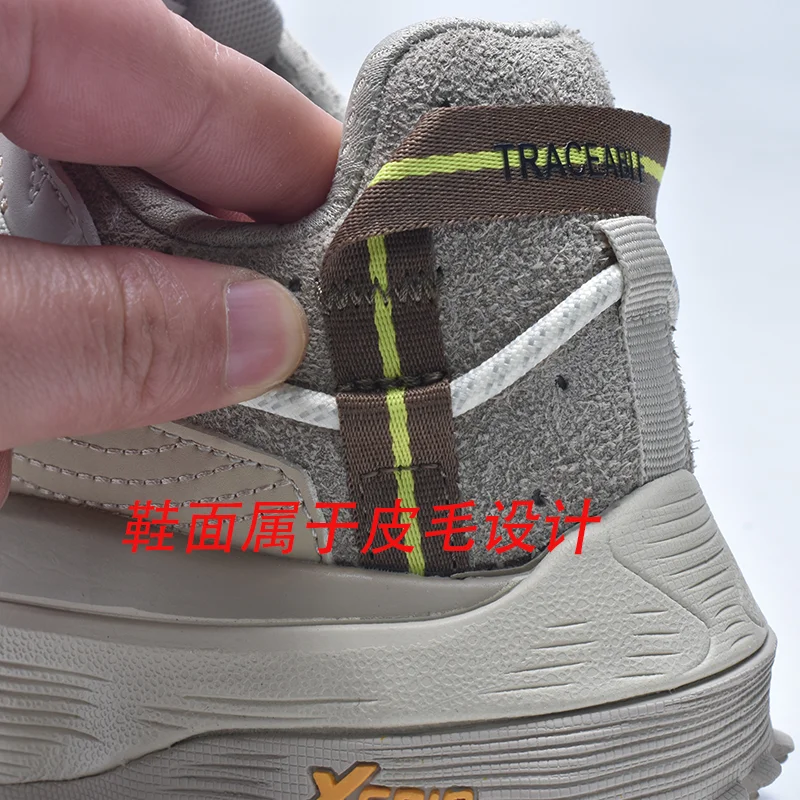 

2025 New Walking Shoes Running Shoes Mountaineering Shoes Mesh Fabric Breathable Walking Soft Sole Shoes