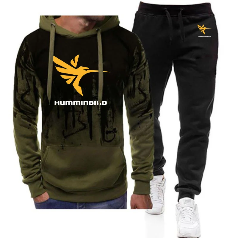 

Humminbird The new men's gradient suit is a two-piece set suitable for wearing in spring and autumn hoodies