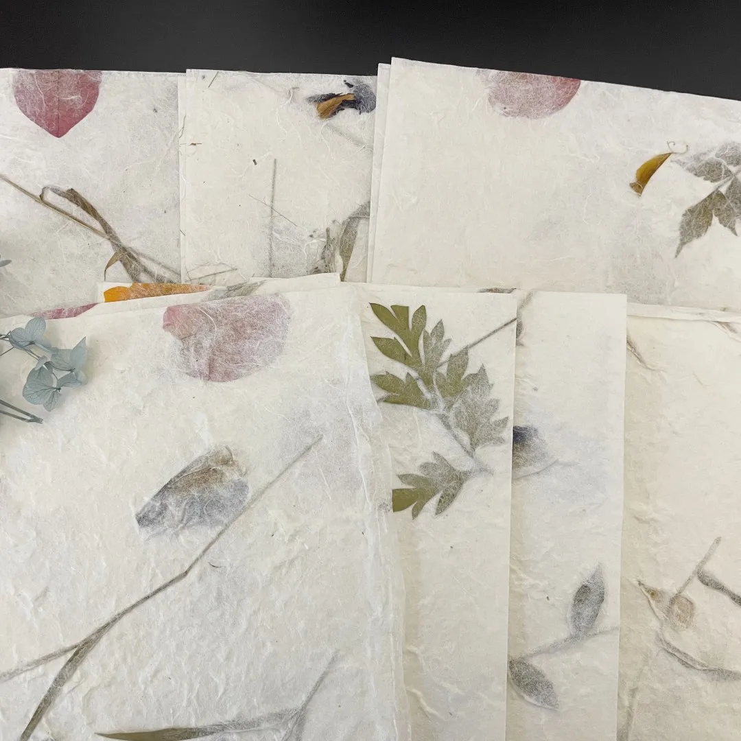 8Pcs Vintage Flower Grass Scrapbook Decoration Paper Journal Collage Paper DIY Diary Bookmark Floral Tissue Paper Craft Material