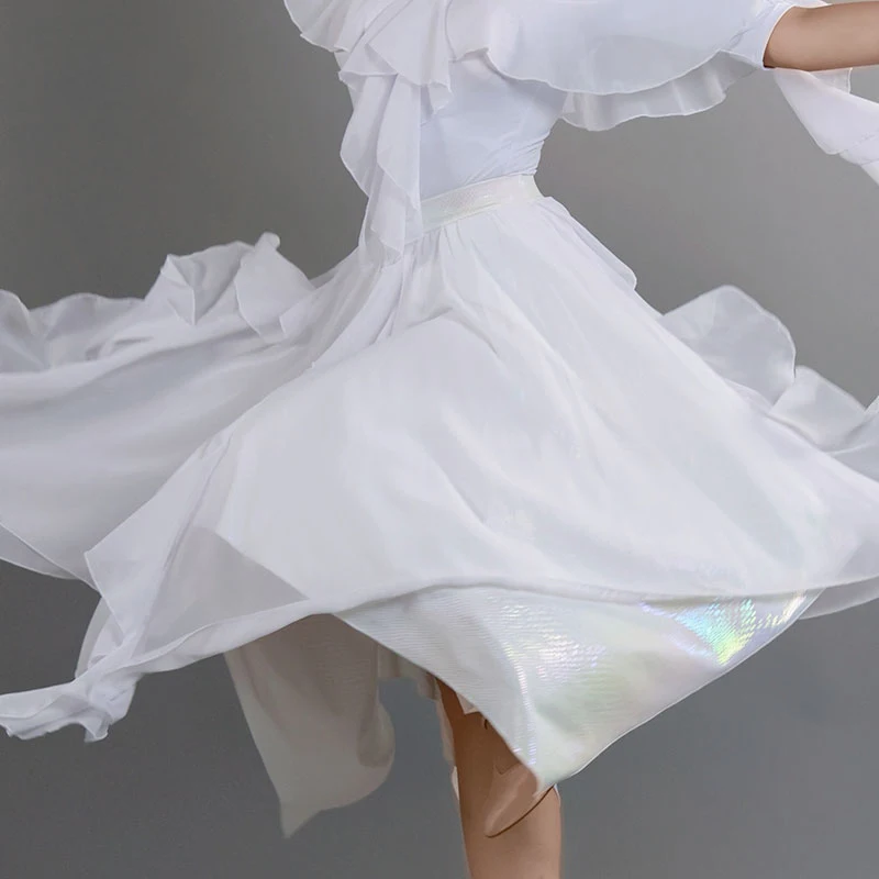 Vêtements de danse de salon irréguliers blancs pour femmes, hauts féeriques, jupe, robes de danse de valse, vêtements d'entraînement, Costume de spectacle DNV24483